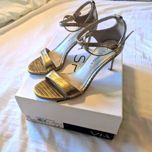 Via Spiga Metallic Snakeskin Ankle Strap Heels Size 5
